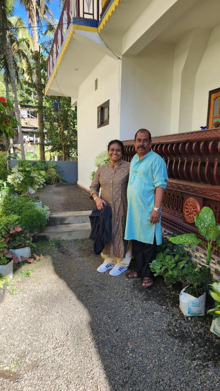 Pknhomestay Kumily Thekkady Buitenkant foto
